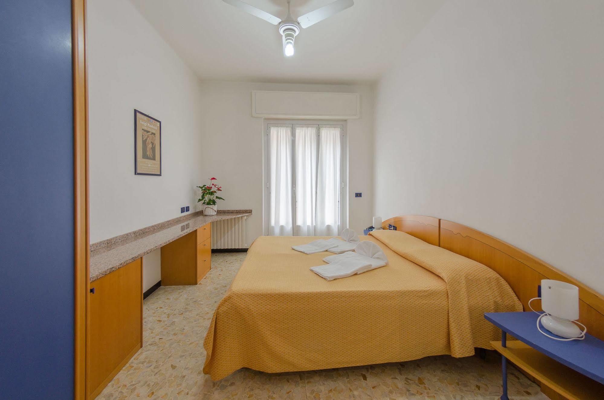 Residenza Adelaide Aparthotel Finale Ligure Ngoại thất bức ảnh